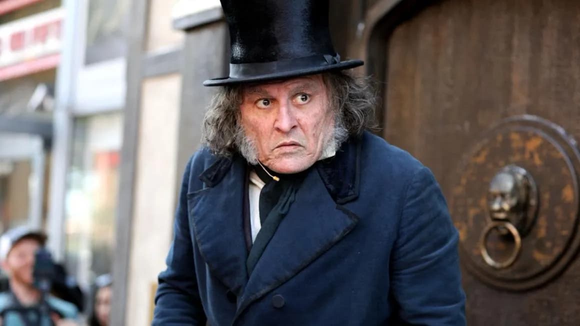 Ebenezer Scrooge : date, casting, histoire, tout savoir sur le Scrooge qui signe le grand retour de Johnny Depp