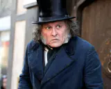 Ebenezer Scrooge : date, casting, histoire, tout savoir sur le Scrooge qui signe le grand retour de Johnny Depp