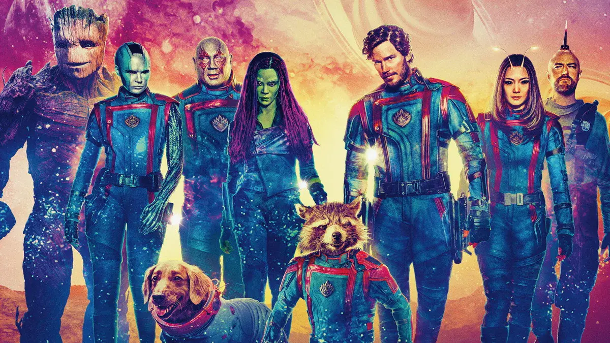 Les Gardiens de la Galaxie en combinaisons bleues et rouges, avec Star-Lord, Gamora, Nebula, Drax, Mantis, Rocket, Groot et Cosmo, dans Les Gardiens de la Galaxie Vol. 3