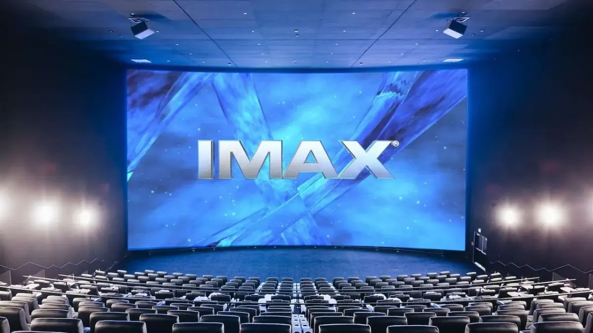 Image - Infinity vision patronne imax denonce