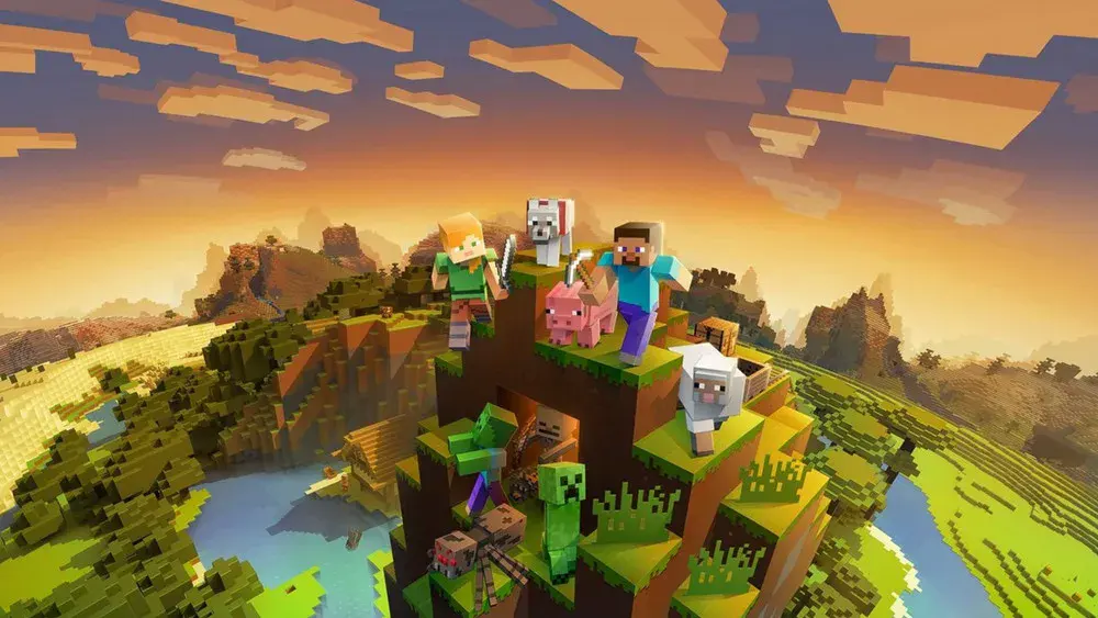Steve, Alex et leurs animaux au sommet d'une colline de Minecraft au coucher du soleil, un creeper et une araignée grimpant en contrebas, illustration officielle
