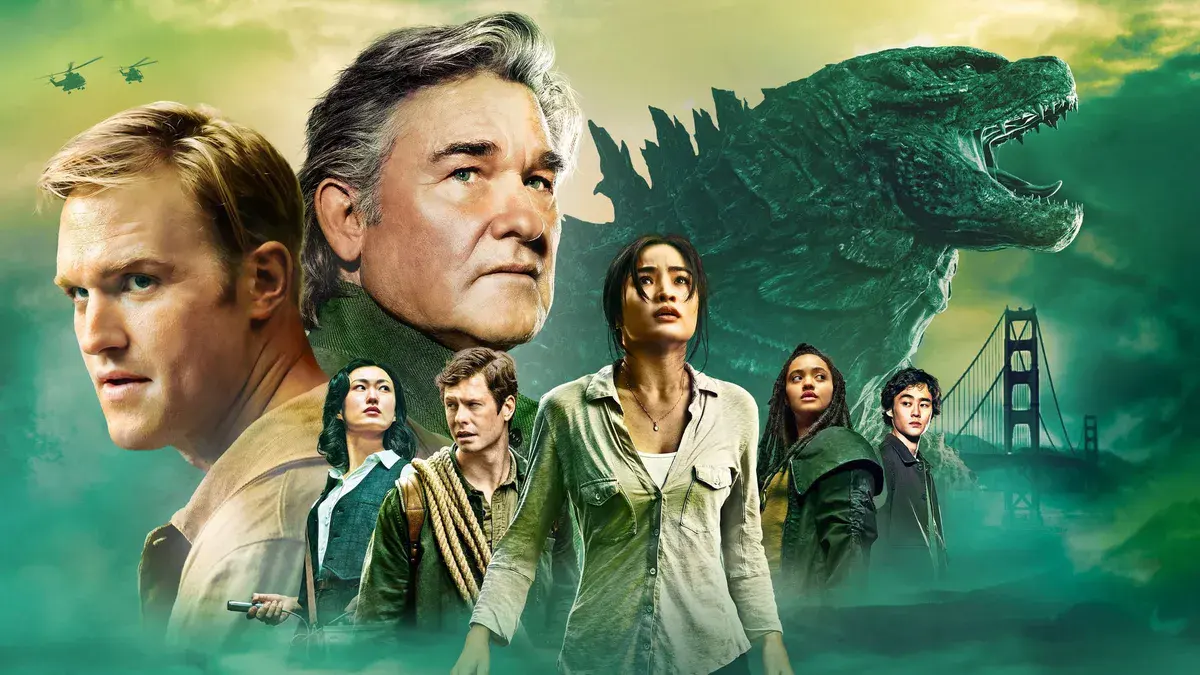 Wyatt Russell, Kurt Russell, Anna Sawai et le reste de la distribution de Monarch: Legacy of Monsters devant Godzilla et le Golden Gate