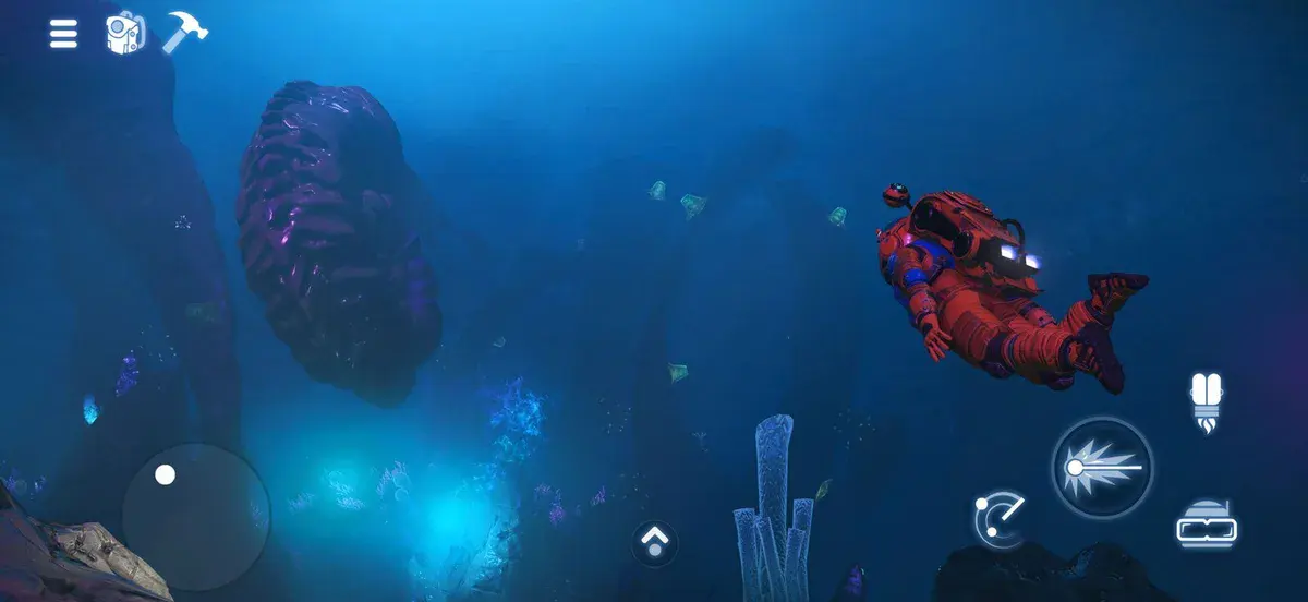 Un voyageur en combinaison rouge nage dans un océan extraterrestre, avec les commandes tactiles de la version iPhone de No Man's Sky à l'écran