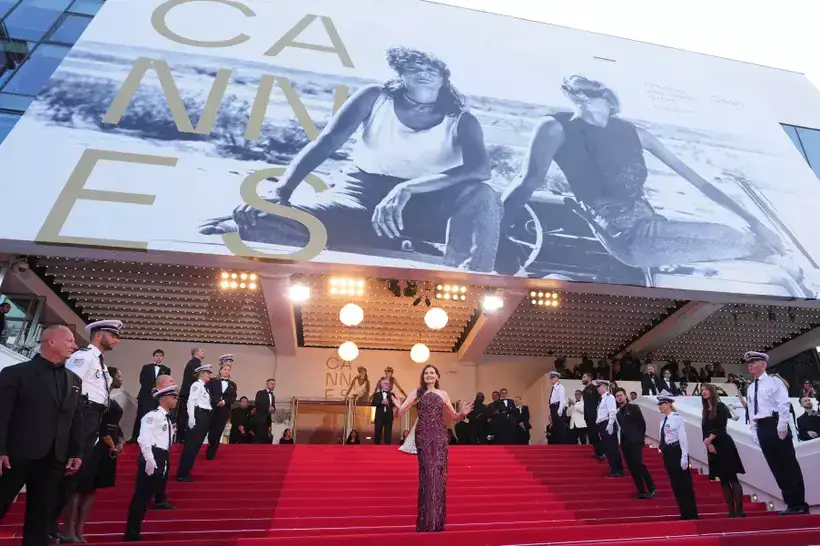 Cannes 2026 : Cristian Mungiu décroche sa deuxième Palme d’or avec Fjord, Virginie Efira sacrée