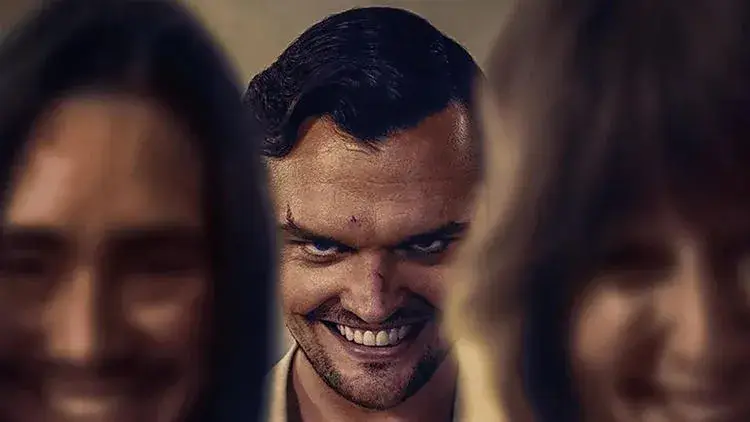 Smile 3 : David Bruckner remplace Parker Finn à la réalisation